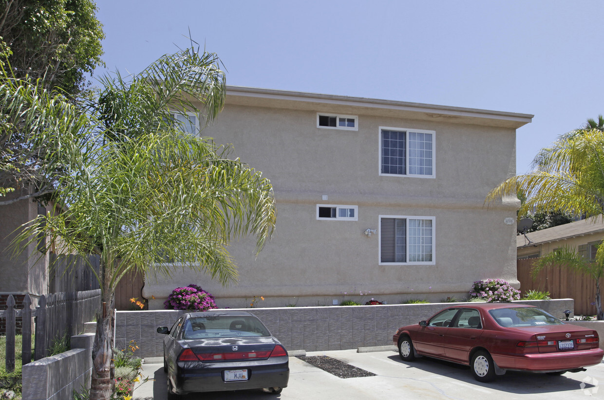 Building Photo - 4385 Arizona St