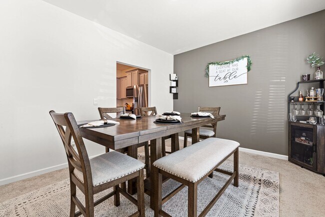 Foto del edificio - Welcome Home to Comfort, Space & Convenience in Decatur!