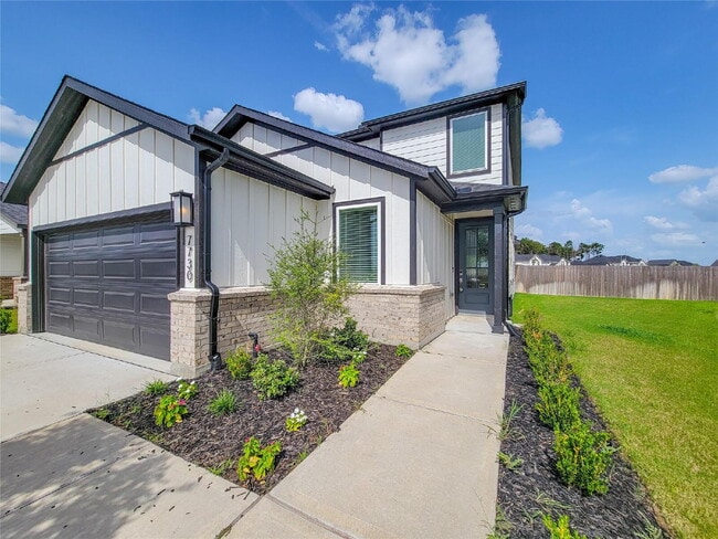 Building Photo - "Charming 4-Bed Retreat on Primrose Myrtle Ln, Cypress - Spacious Living with 2.5 Baths!"