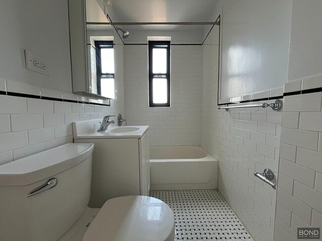 Foto del edificio - 850 Amsterdam Ave