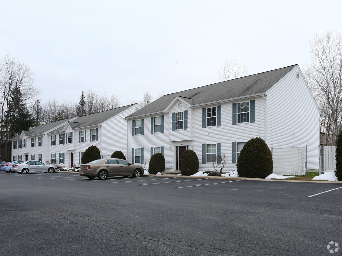 Foto principal - Meadowbrook Park Apartments