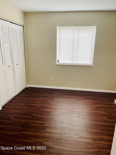 Building Photo - 2160 Forest Knoll Dr NE