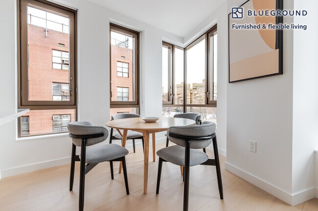 Foto del edificio - 482 Kent Ave