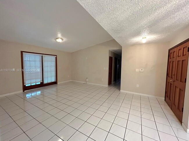 Foto del edificio - 4531 SW 146th Ct