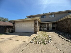 Building Photo - 57 Morningside Dr