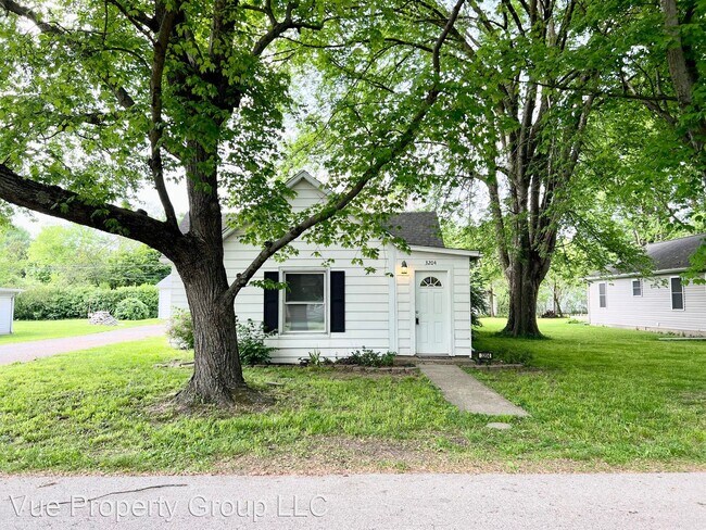 Foto del edificio - 2 br, 1 bath House - 3204 Harrison Avenue