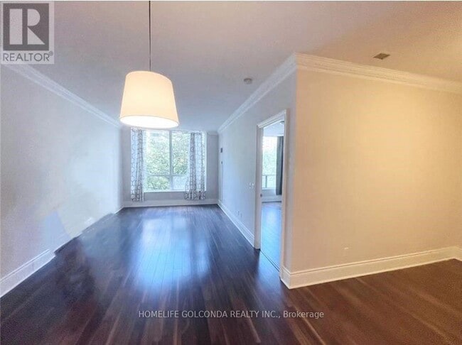 Photo du bâtiment - 10 Northtown Way