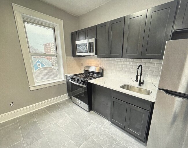 Foto del edificio - 758 Jersey Ave