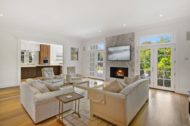 Foto del edificio - 355 Greens Farms Rd