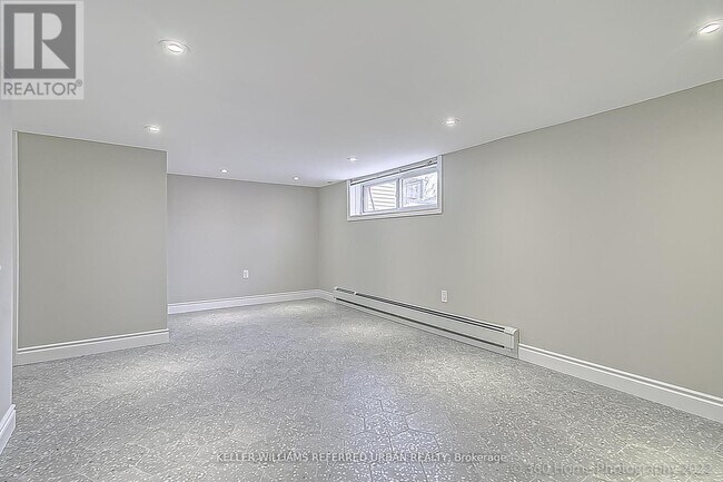 Photo du bâtiment - 554 Caledonia Rd