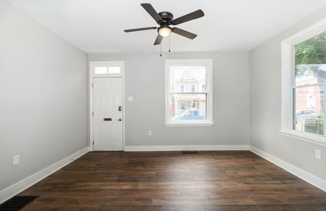 Foto del edificio - 3 Bedroom 2 Bathroom Home