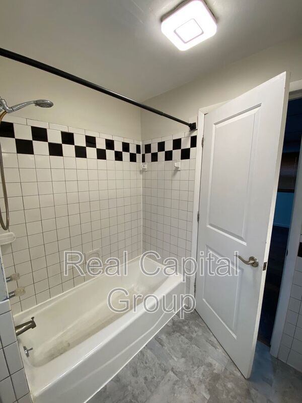 Foto del edificio - 305 Cable St