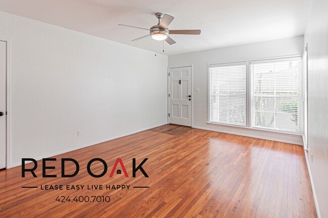 Foto del edificio - 6116 Overhill Dr