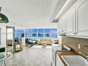 Building Photo - 209 N Fort Lauderdale Beach Blvd