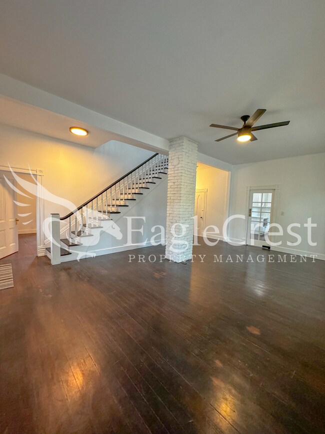 Foto del edificio - Downtown Walla Walla 4 Bedroom Farmhouse with Modern Comforts $200.00 OFF 2nd MONTHS RENT!!!