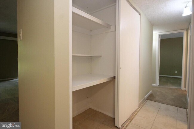 Foto del edificio - 1570 Moorings Dr