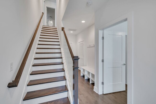 Foto del edificio - 504 Vernon Cir