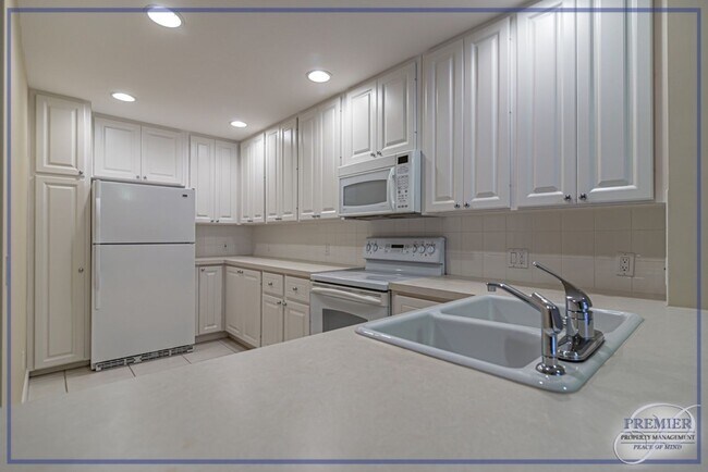 Foto del edificio - ***PET FRIENDLY ***GATED COMMUNITY ***CLOS...