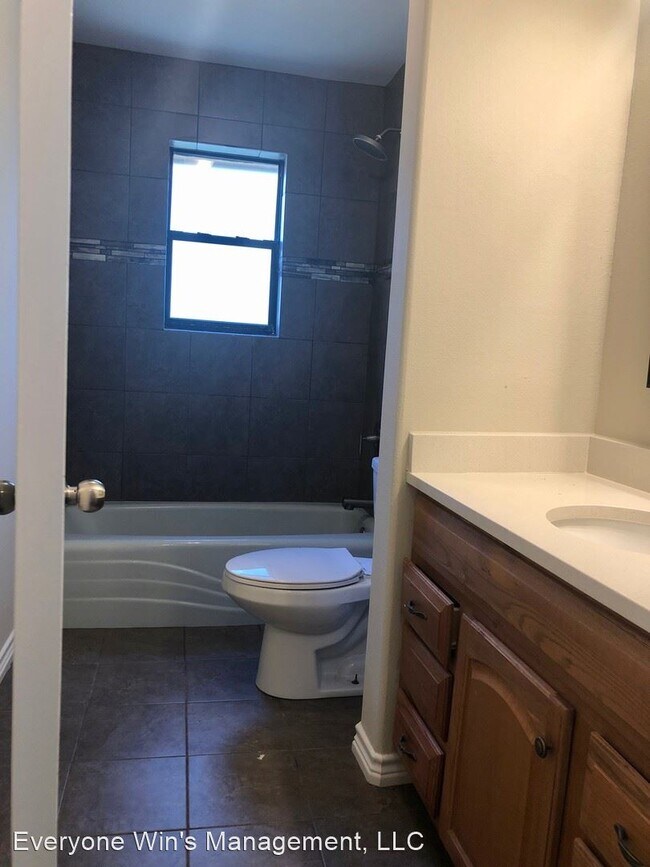 Foto del edificio - 4 br, 2 bath House - 7114 Victoria Street