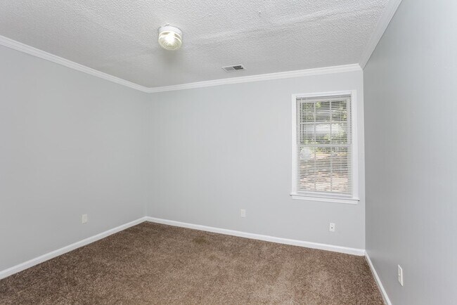Foto del edificio - Amazing 3 Bedroom Home