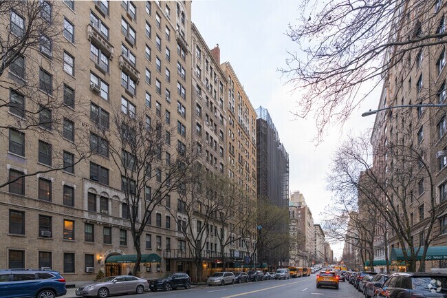 Building Photo - 303-305 W 86th St