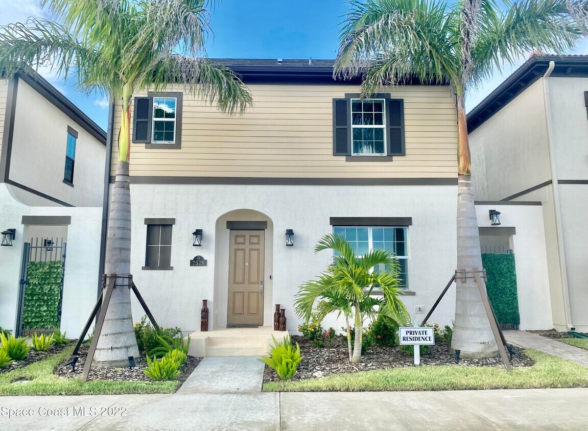 Primary Photo - 2528 Addison Dr
