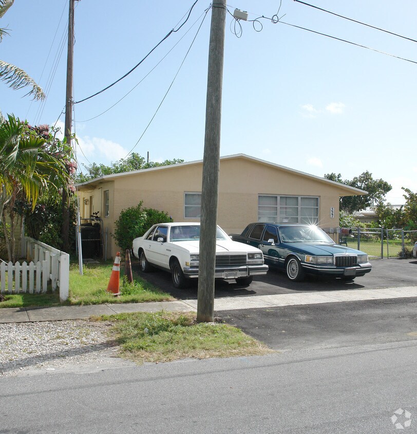 Foto del edificio - 327 SW 1st Ave