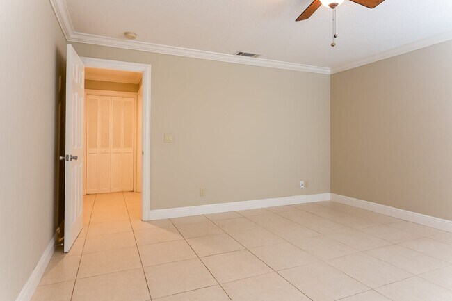 Building Photo - 17602 Bridle Ln