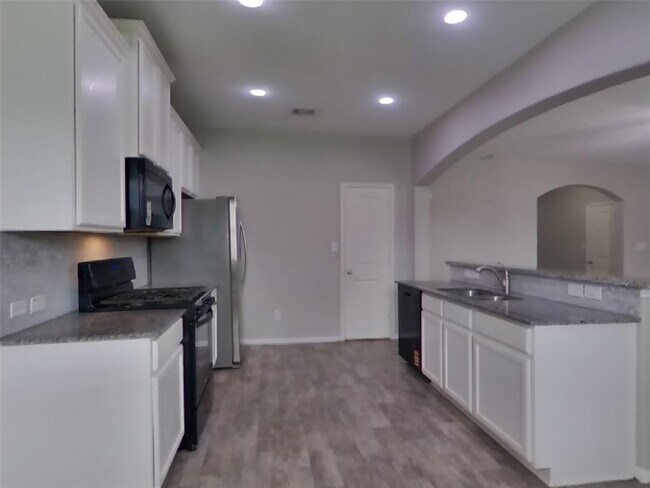Building Photo - 13610 Kodiak Brown Bear St
