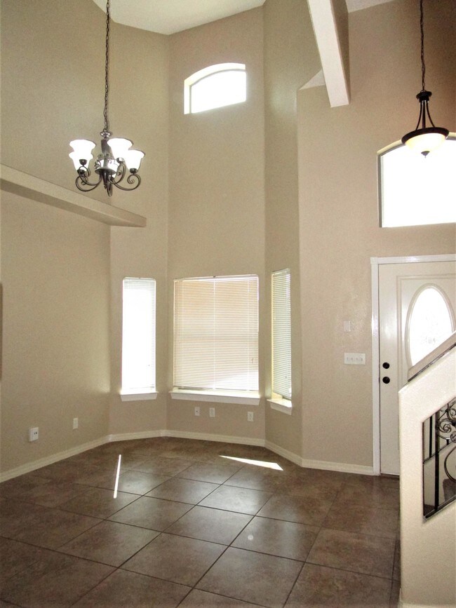 Foto del edificio - 12912 Hidden Grove Dr