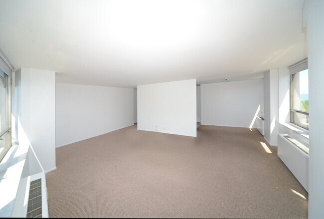 Foto del edificio - 5701 N Sheridan Rd