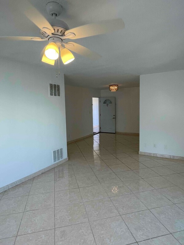 Foto del edificio - 933 6th St