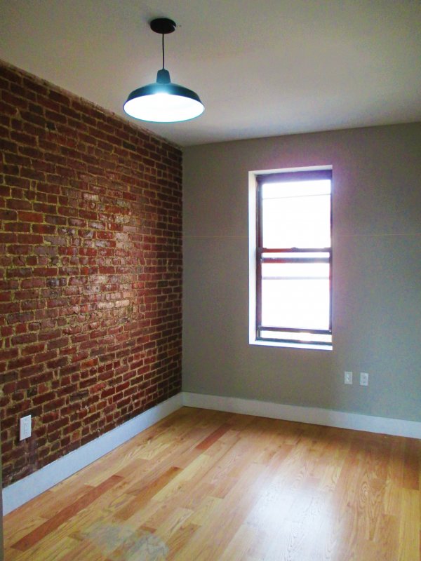 Foto del edificio - 554 W 181st St