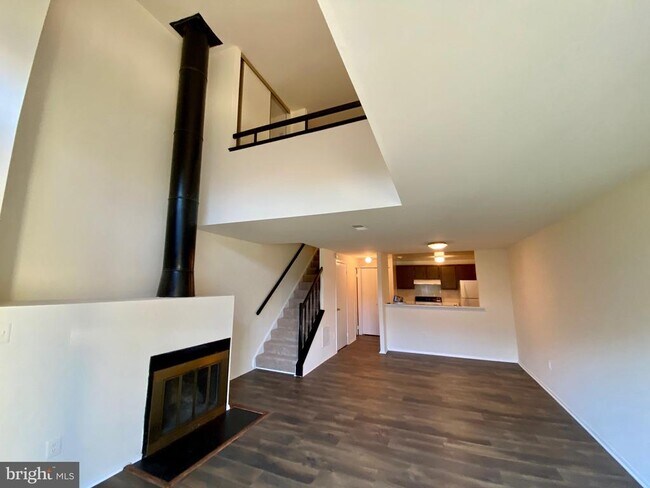 Building Photo - 1060 Norwood Ct