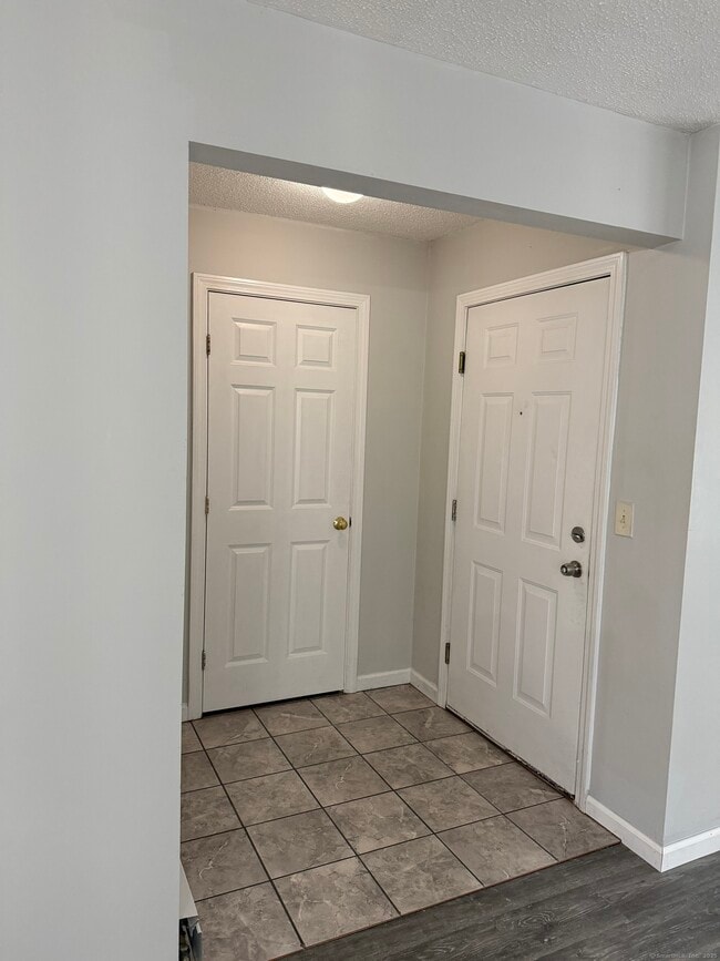 Building Photo - 12 Harbison Ave