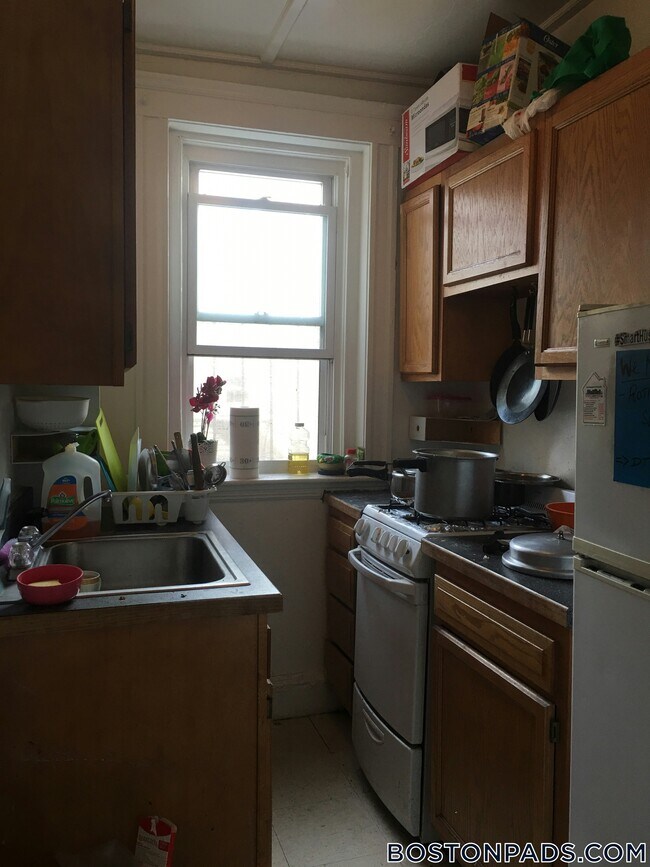 Building Photo - 1179 Boylston St