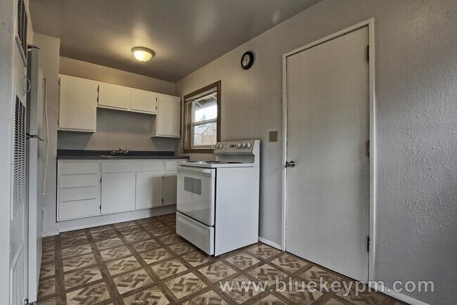 Foto del edificio - 2 Bed, 1 Bath Home in St. Johns near George Park