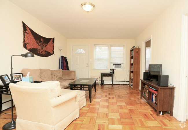 Foto del interior - Tri Star Realty, LP