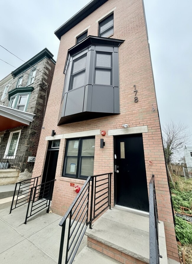 Photo - 178 W Seymour St Apartment