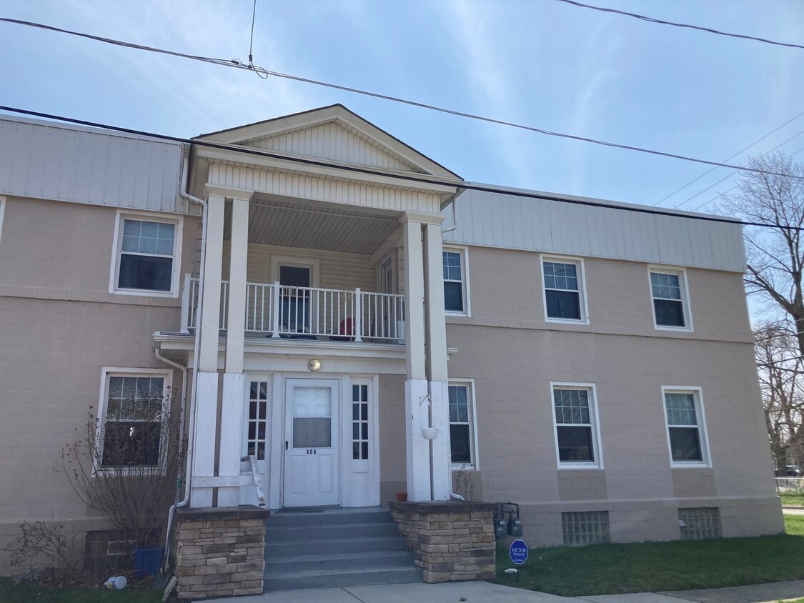 600 Joughin St Unit 3, Fairport Harbor, OH 44077 Room for Rent in Fairport Harbor, OH