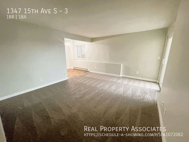 Foto del edificio - Corner Unit 1 bd Apartment - City View & Deck