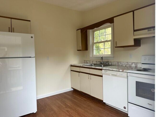 Building Photo - 112 Botley Ln