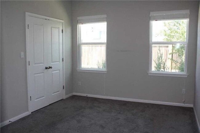 Building Photo - 1042 Sand Post Pl