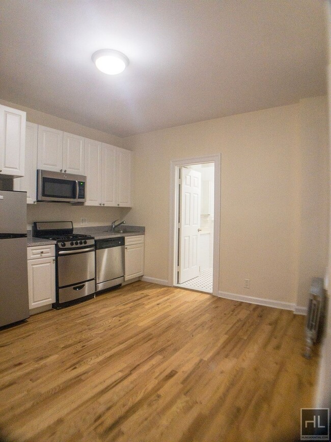 Building Photo - WEST 72 STREET