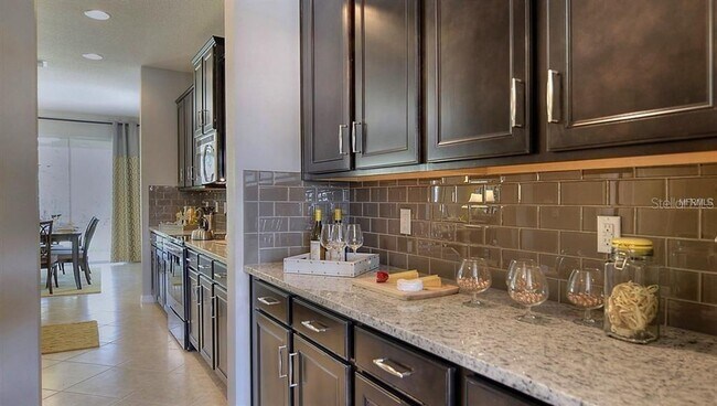 Building Photo - 2715 Storybrook Preserve Dr