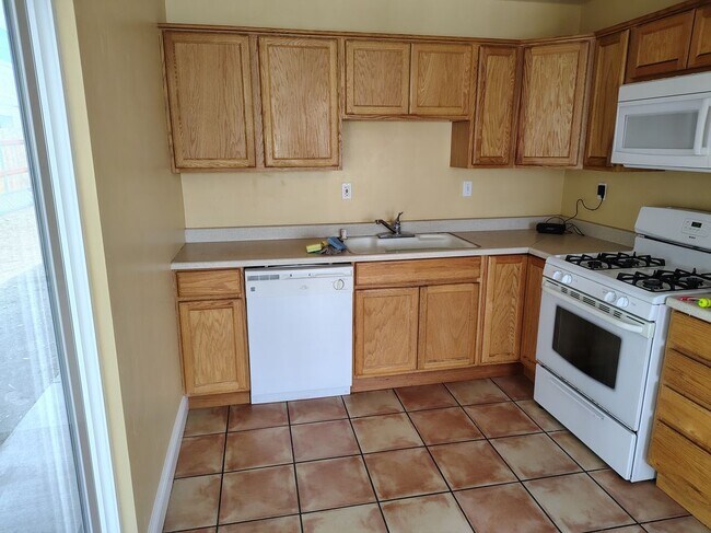 Foto del edificio - 2447 Beach St