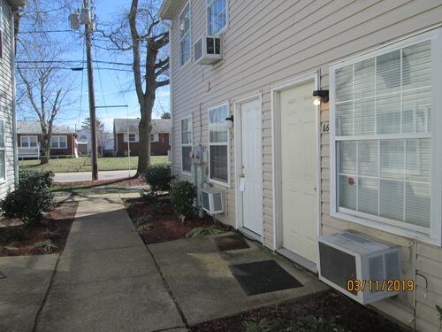 Building Photo - 1413 Old Buckroe Rd