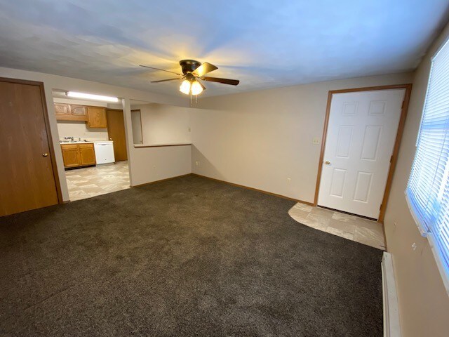 Building Photo - 209 Canterbury Dr