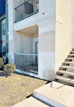 Building Photo - 8000 W Badura Ave