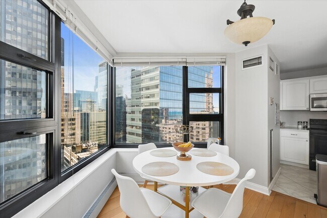 Foto del edificio - 401 E Ontario St